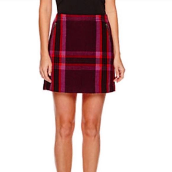 STYLUS Dresses & Skirts - Plaid Skirt with Zipper Detailing